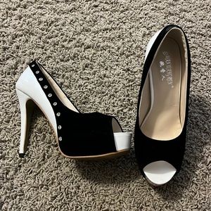 Black and white heels only worn once